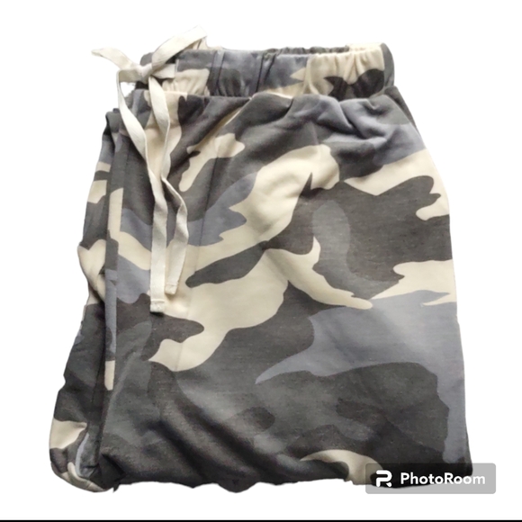 Zenana French Terry Camo Joggers/ Loungewear - Picture 3 of 5